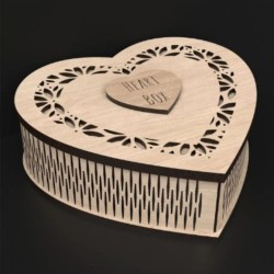 ​​​​​​​Large Heart Shaped Box